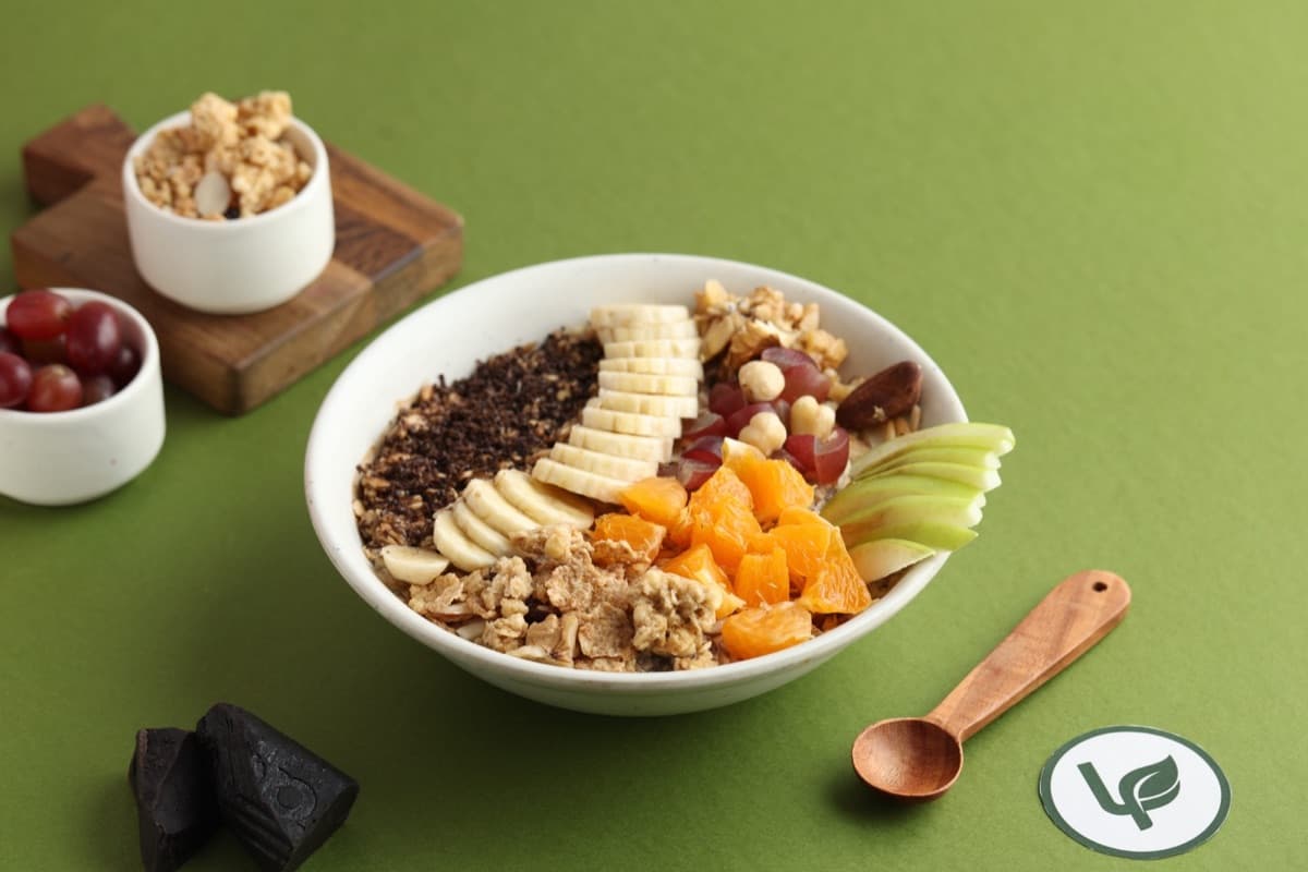 Chocolate and fruit oatmeal
